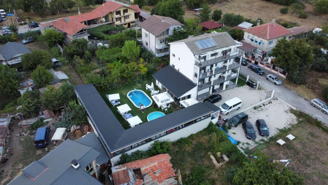 Weißer Schwan Белият лебед Shkorpilovtsi Exterior foto